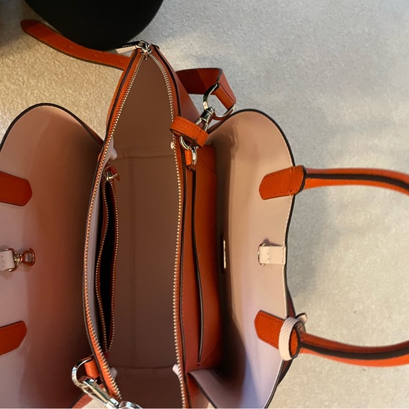 Orange 2022 Kate Spade. - Picture 2 of 9